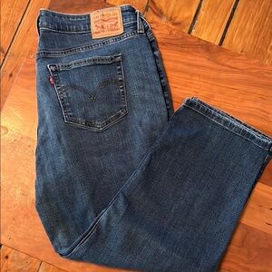 Levi's boyfriend cropped jeans medium wash.